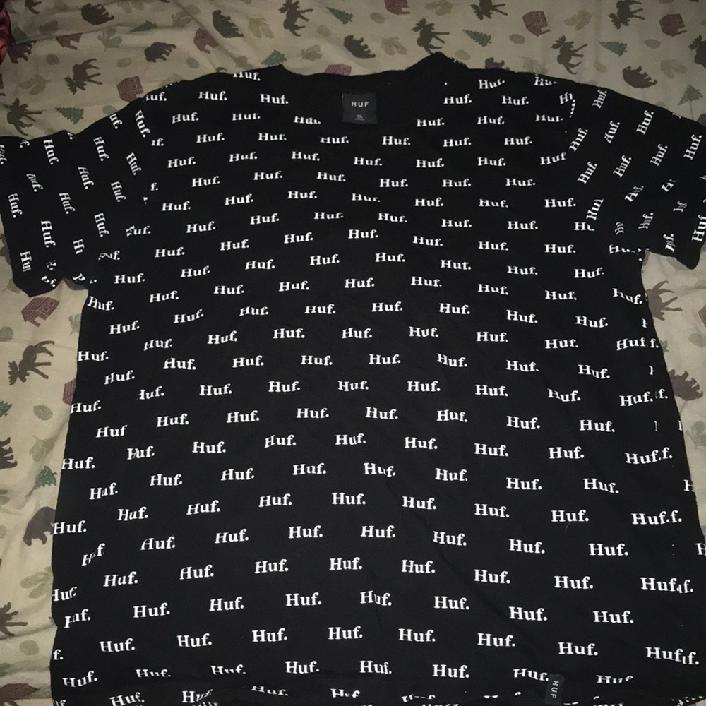 HUF. Black & white tee / multi word tee